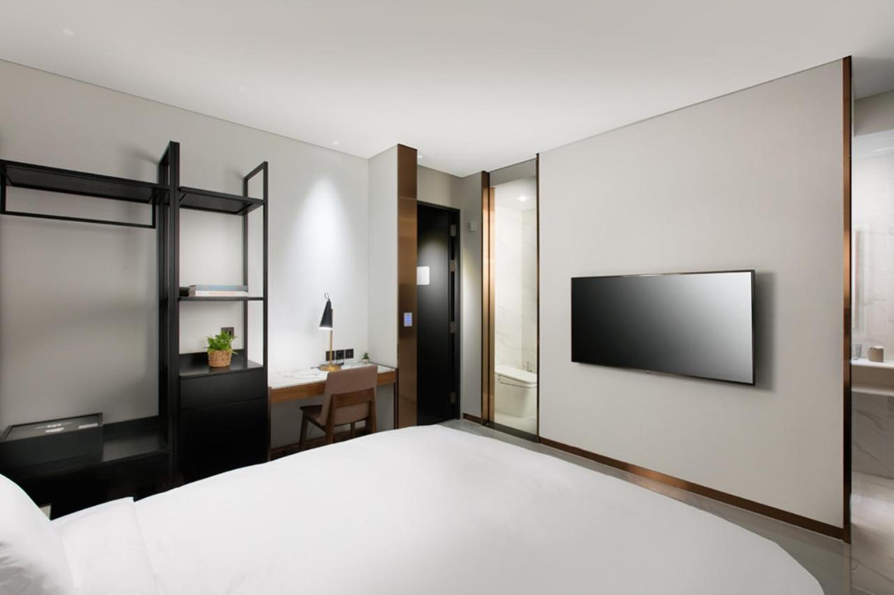 N Bridge Hotel Jeonju Buitenkant foto